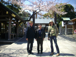 ウラジオの画家イーゴリさん来日