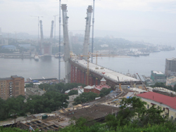 ウラジオストク・建設中の橋