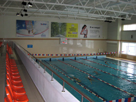 スイミングプール