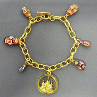 マトリョーシカ付ブレスレット