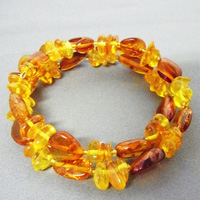 琥珀ブレスレット