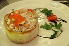  レストラン「セルフィー」