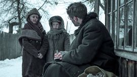 「赤い闇　スターリンの冷たい大地で」