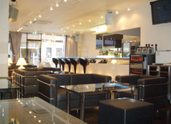 レストラン「アムール」