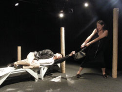 �ʐ^�񋟁F�A�E���E�v���X