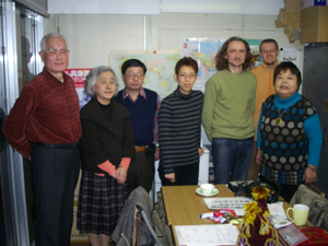 イーゴリ・オブホフ画伯を囲んで