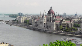 王宮から見た国会議事堂