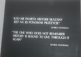 歴史を記憶しようとしないものは、再びその途を行く