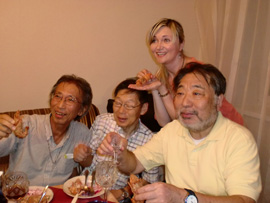 ウラジオストクで、同市在住の当協会ロシア語教室元講師・マリーナさんと