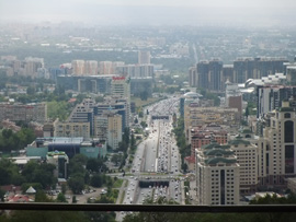 カザフスタン・アルマトイ市街